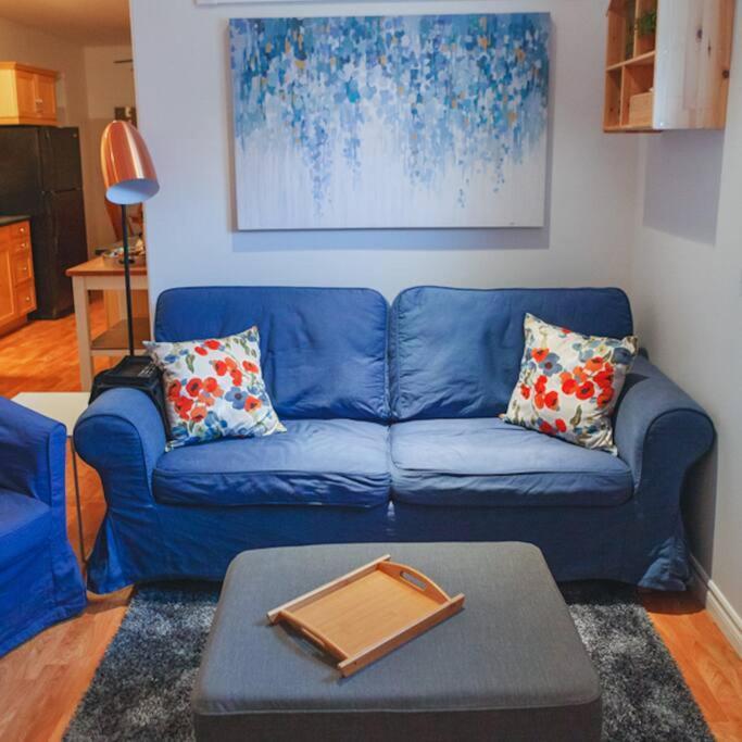 Ferienwohnung Large Upstairs Flat In Downtown Century Building Belleville Exterior foto